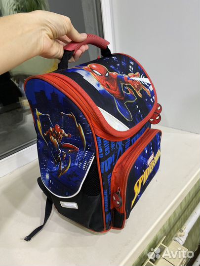 Школьный рюкзак