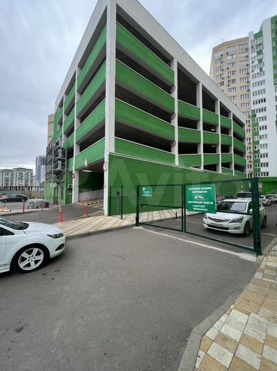 Машиноместо, 14 м²