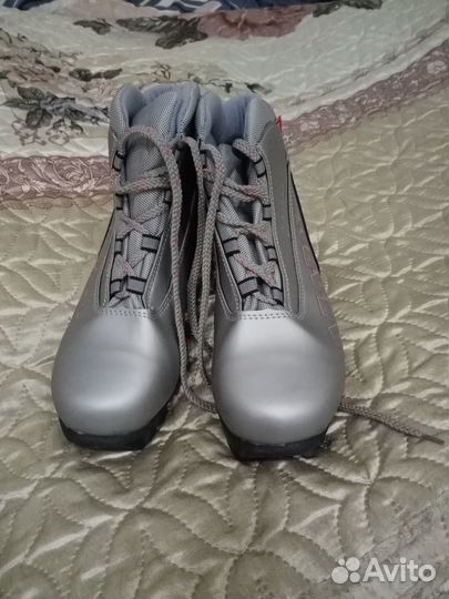 Лыжные ботинки NNN marax MXN-300 silver