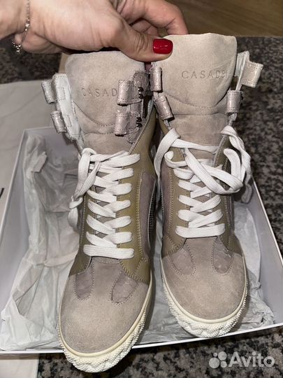 Кроссовки на танкетке casadei 39/40 оригинал новые