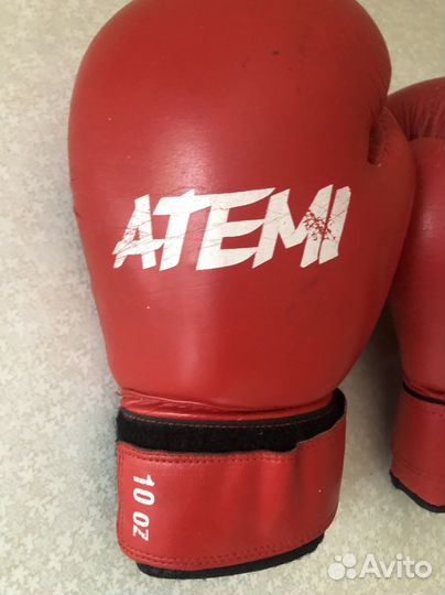 Боксерские перчатки