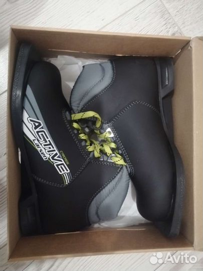 Лыжные ботинки классические