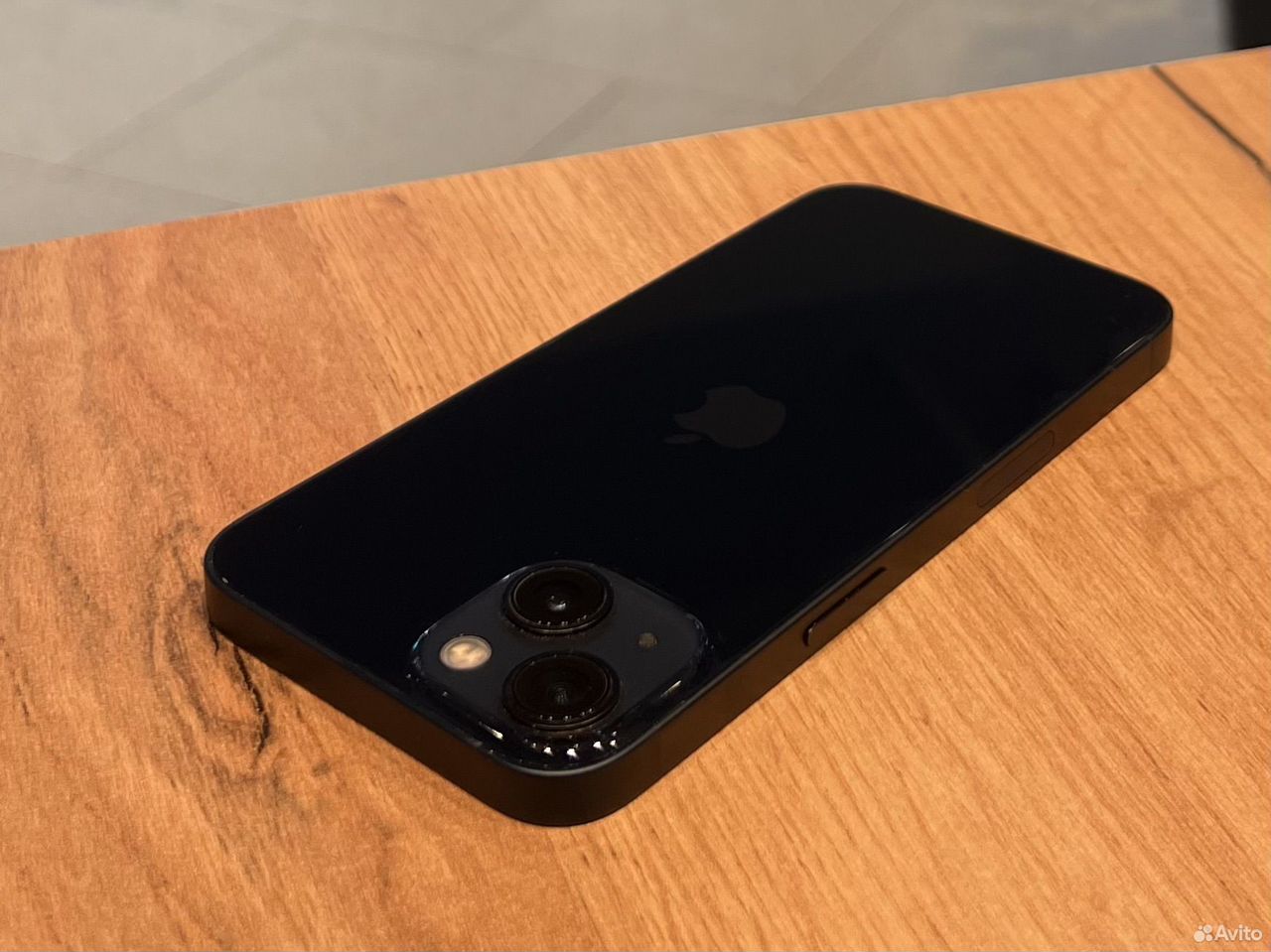 iPhone 13, 256 ГБ, SIM + eSIM