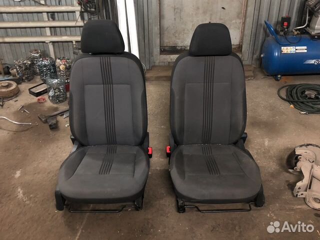 Volkswagen polo сидения