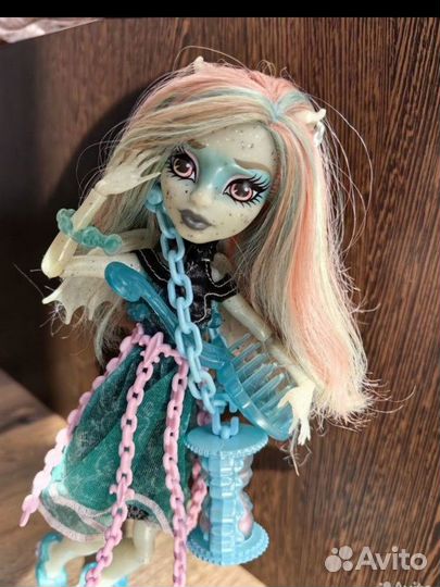 Кукла монстер хай Рошель Гойл Призрачно