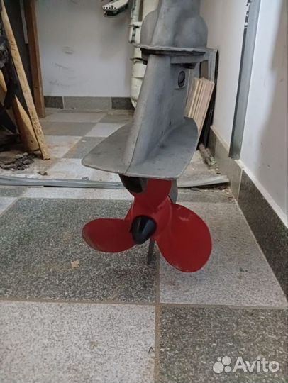 Двигатель для моторной лодки