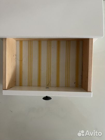 Косметический стол IKEA