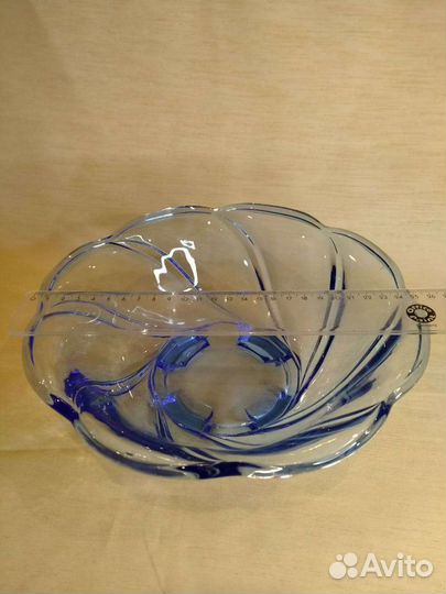 Крупная ваза для фруктов/ салатник