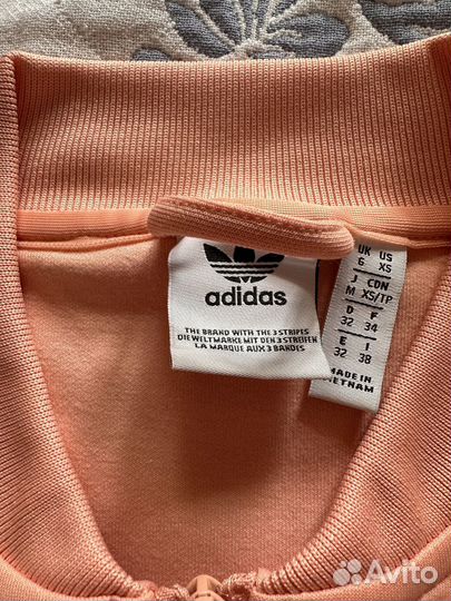 Женский спортивный костюм adidas
