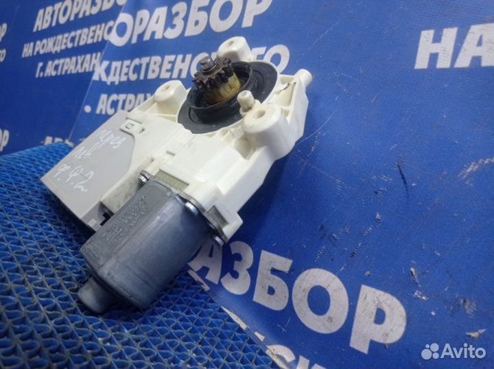 Моторчик стеклоподъемника Ford Focus 2 универсал
