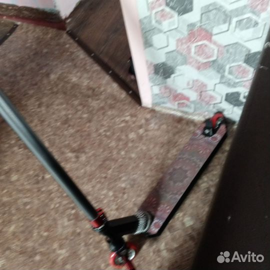 Трюковой самокат парковый