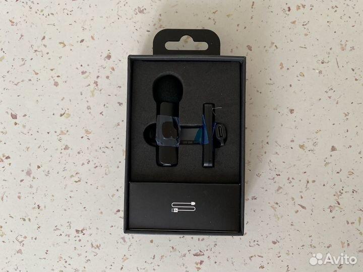 Беспроводной петличный микрофон петличка с клипсой