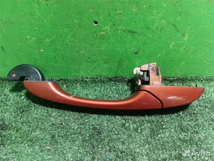 Ручка наружная двери передней правой Dodge Calibe