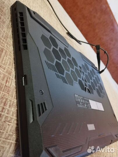 Ноутбук asus