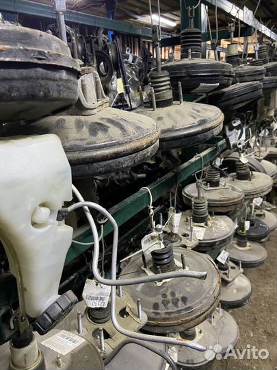 Вакуумный усилитель тормозов Renault