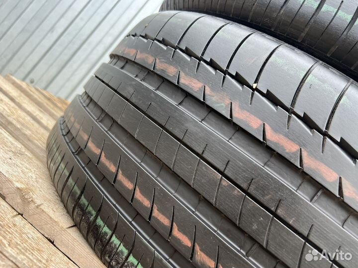 Michelin Latitude Sport 295/35 R21
