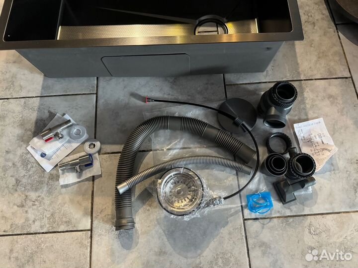 Мойка из нержавейки новая 75*46