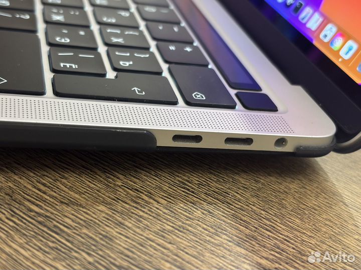 Apple macbook pro 13 2020 Intel Core i5 16gb