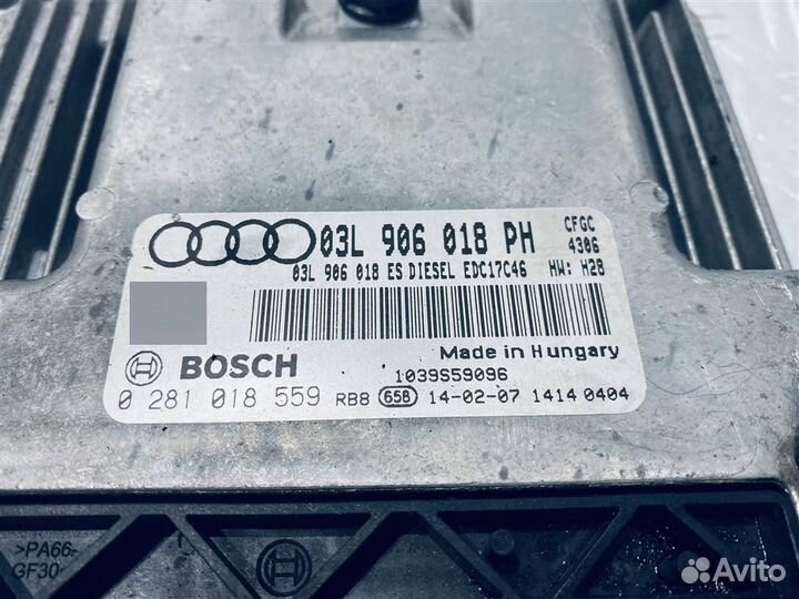 Блок управления двигателем Audi Q3 03L906018PH