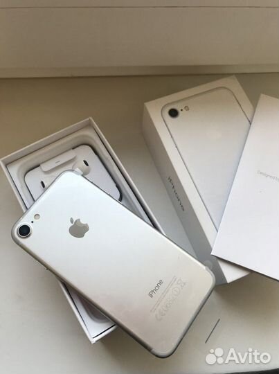 iPhone 7, 32 ГБ
