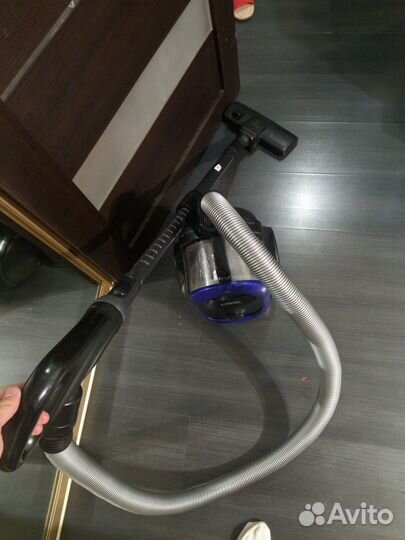 Пылесос Samsung SC18M2120SB синий