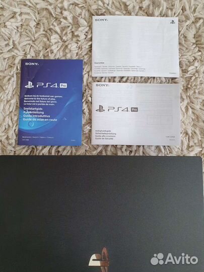Sony playstation PS4 pro 1tb