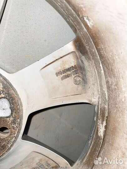 Диски с резиной skoda octavia r17 оригинал