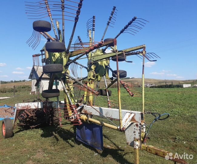 Грабли Claas Валкоукладчик двухроторный с укладкой по центру (Liner), 1995