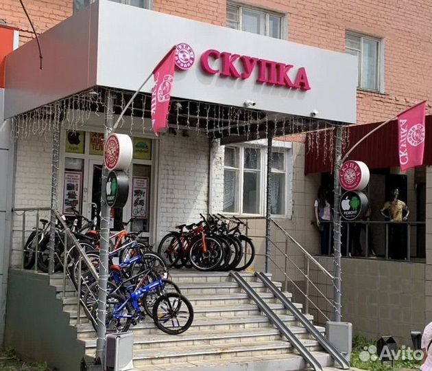 Продавец электроники