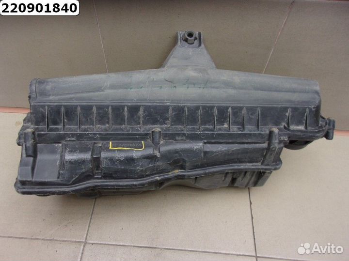 Корпус воздушного фильтра Peugeot Citroen