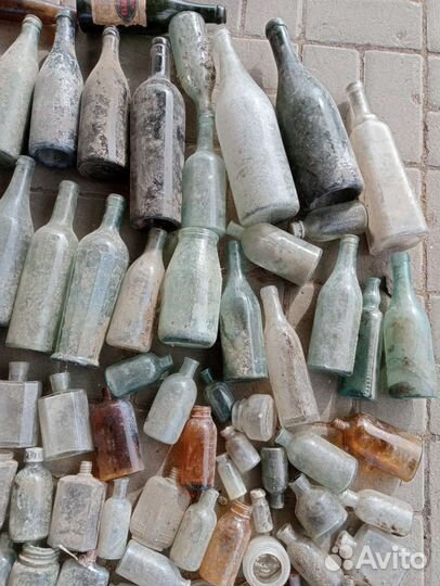 Бутылки и пузырьки разных времен