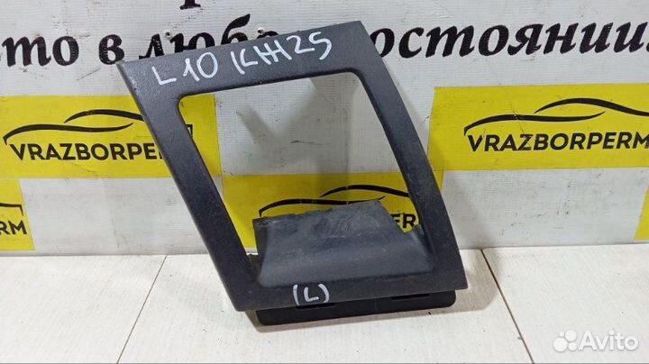 Накладка дефлектора воздушного Mitsubishi Lancer