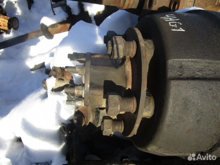 Ступица задняя NQR 71, 75, 85