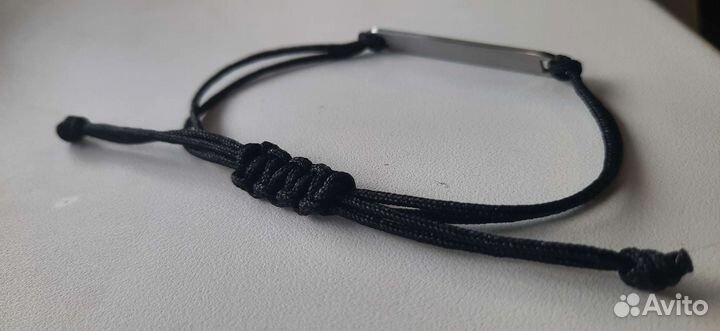 Браслет с гравировкой гор с регулируемым ремешком