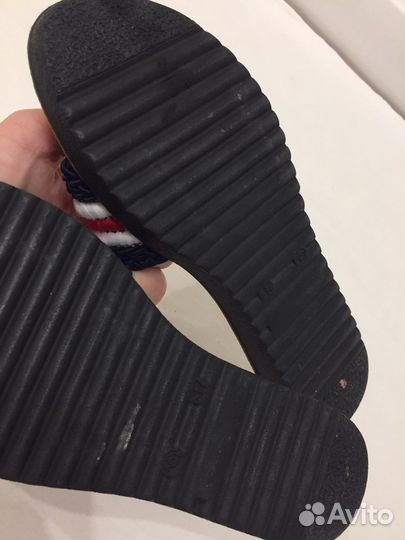 Тапочки сланцы шлёпки