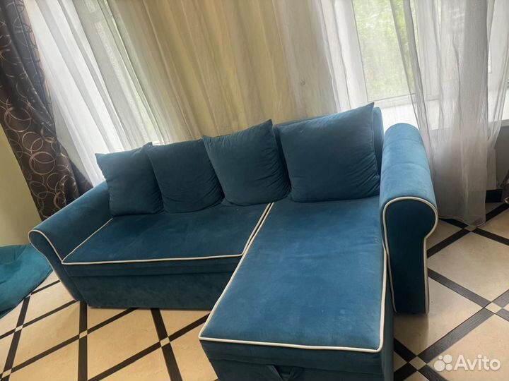 Кухонный угловой диван со спальным местом