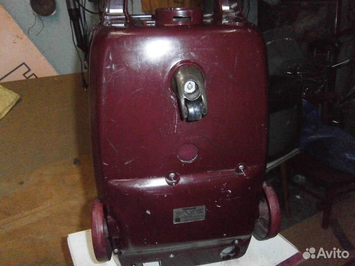 Пылесос Националь