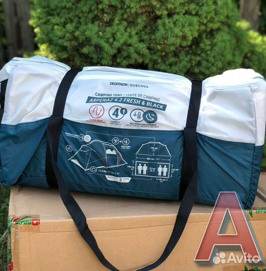 Палатка Quechua Arpenaz 4.2 Fresh and Black