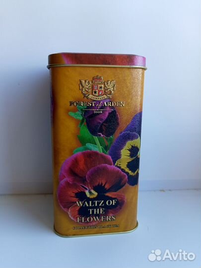 Большая жестяная банка из под чая