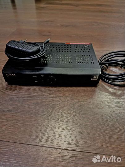Спутниковый ресивер humax vahd 3100-s