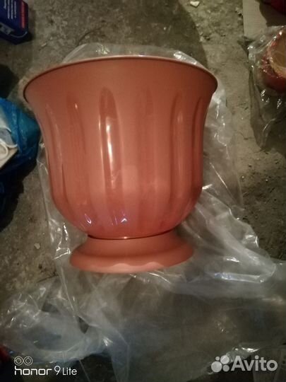 Кашпо новые
