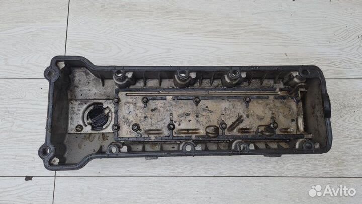 Крышка двигателя Bmw 3 E46 M43TU 1999