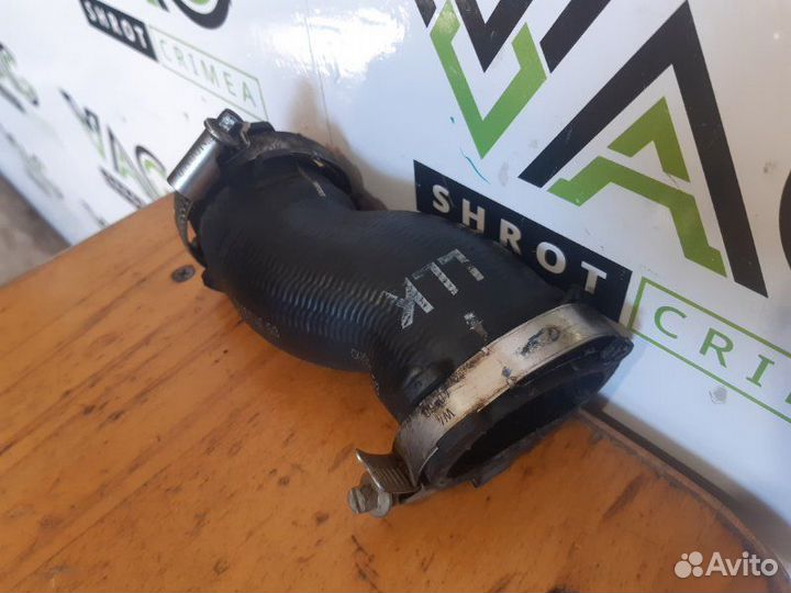 Патрубок интеркулера Audi A4 Avant B7 3.0TDI