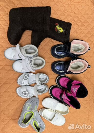 4 пакета одежды на девочку 104