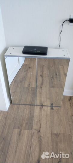 Раковина и кухонная мойка в сборе