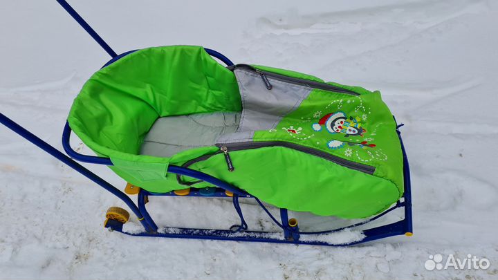 Детские санки с тёплым чехлом