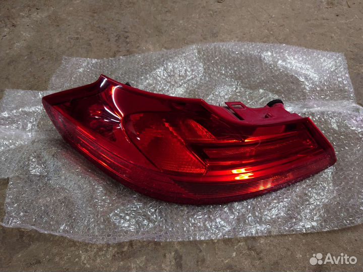 Стоп сигнал левый Opel insignia sport tourer