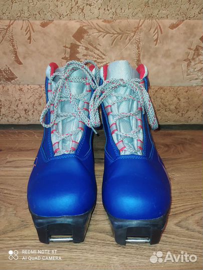 Лыжные ботинки