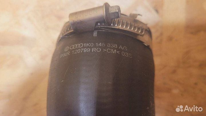 Патрубок интеркулера Skoda Octavia 1Z3 1Z5 cdaa