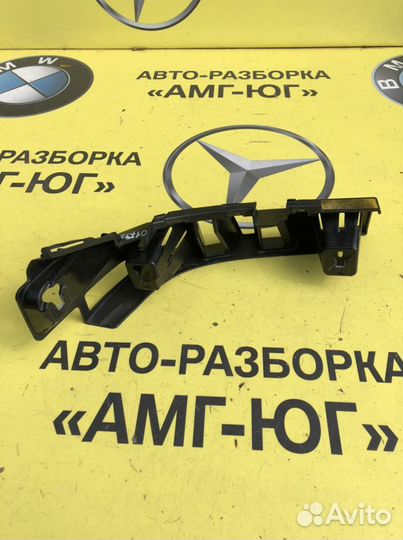 Mercedes W222 AMG Рест Кронштейн бампера заднего R